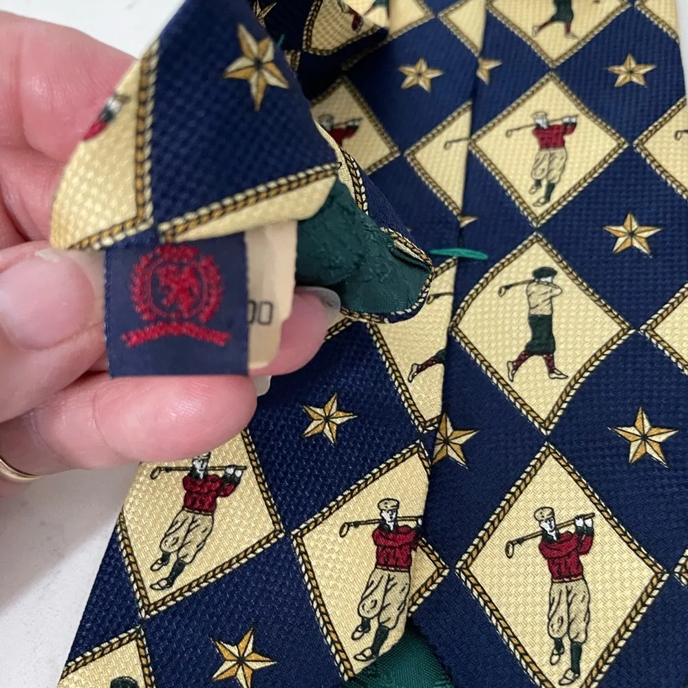 Tommy Hilfiger beige Navy blue Diamond Golfers Print 100% Silk Tie made in USA